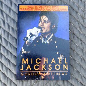 MICHAEL JACKSON (1984) Book by Gordon Matthews